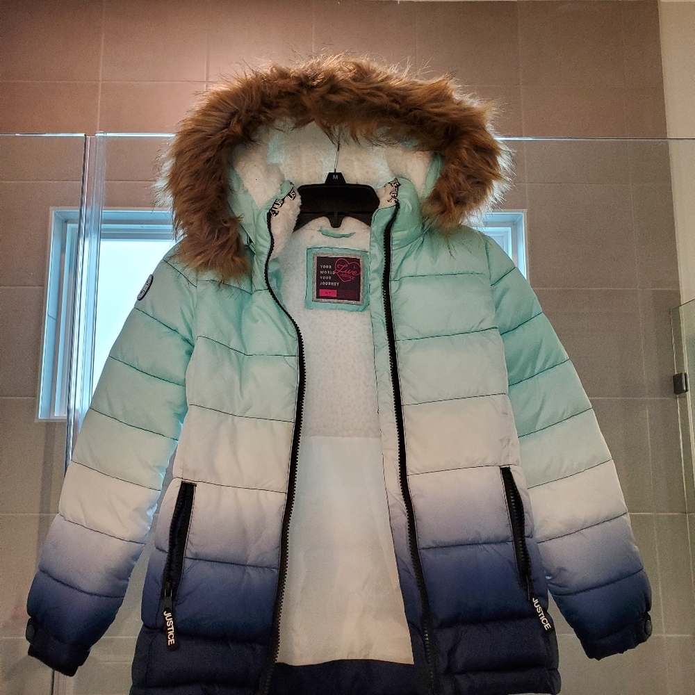 New hooded Justice girls coat size 6/7. Blue, white, blueish green ombre
